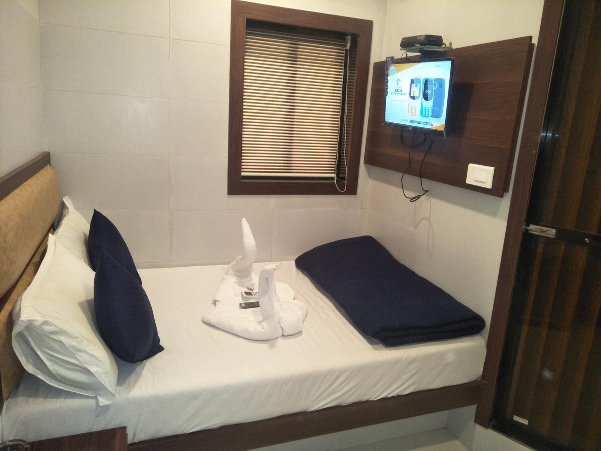 Hotel Avenue Residency Mumbai Exterior photo