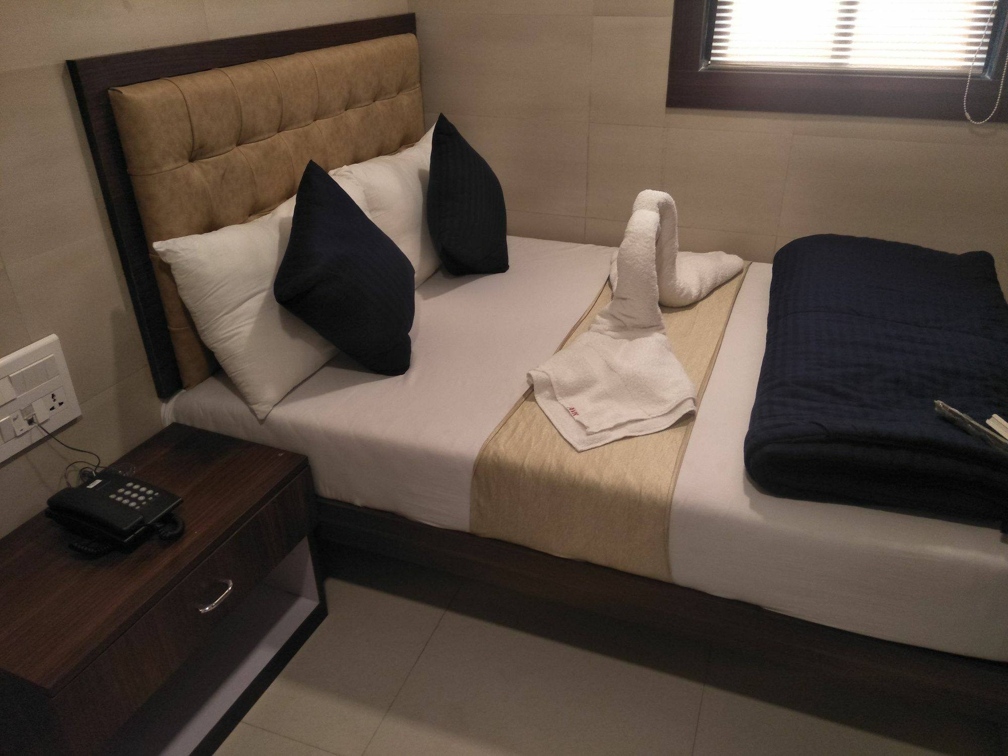 Hotel Avenue Residency Mumbai Exterior photo